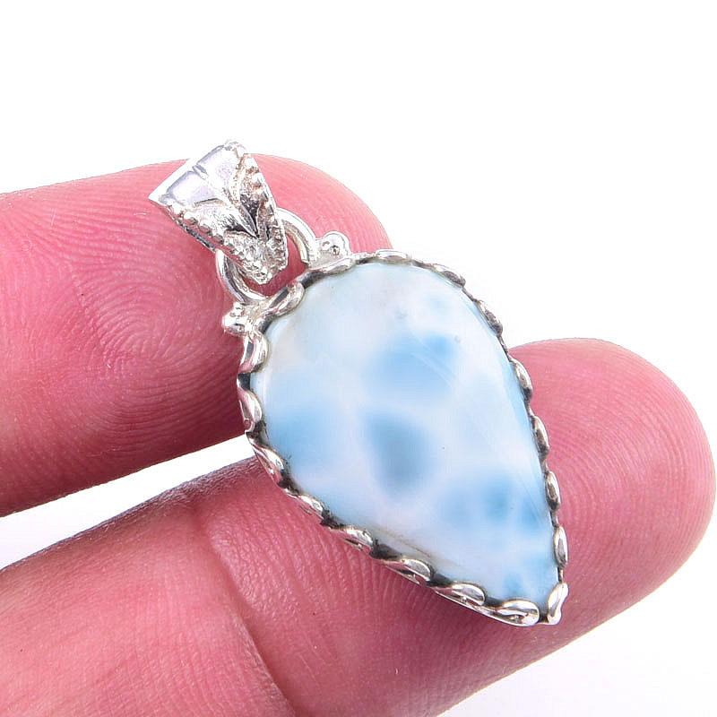 Подвеска из стерлингового серебра 925 пробы с драгоценным камнем Natural Republic Larimar 1,25 N1z62
Подвеска из стерлингового серебра 925 пробы с драгоценным камнем Natural Republic Larimar 1,25 N1z62