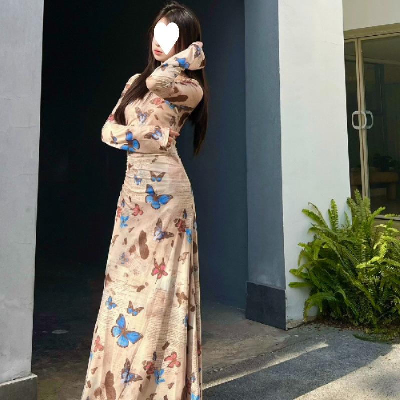 Retro butterfly print ice silk long-sleeved dress women s autumn new slim and thin temperament hip skirt S
Retro butterfly print ice silk long-sleeved dress women s autumn new slim and thin temperament hip skirt S