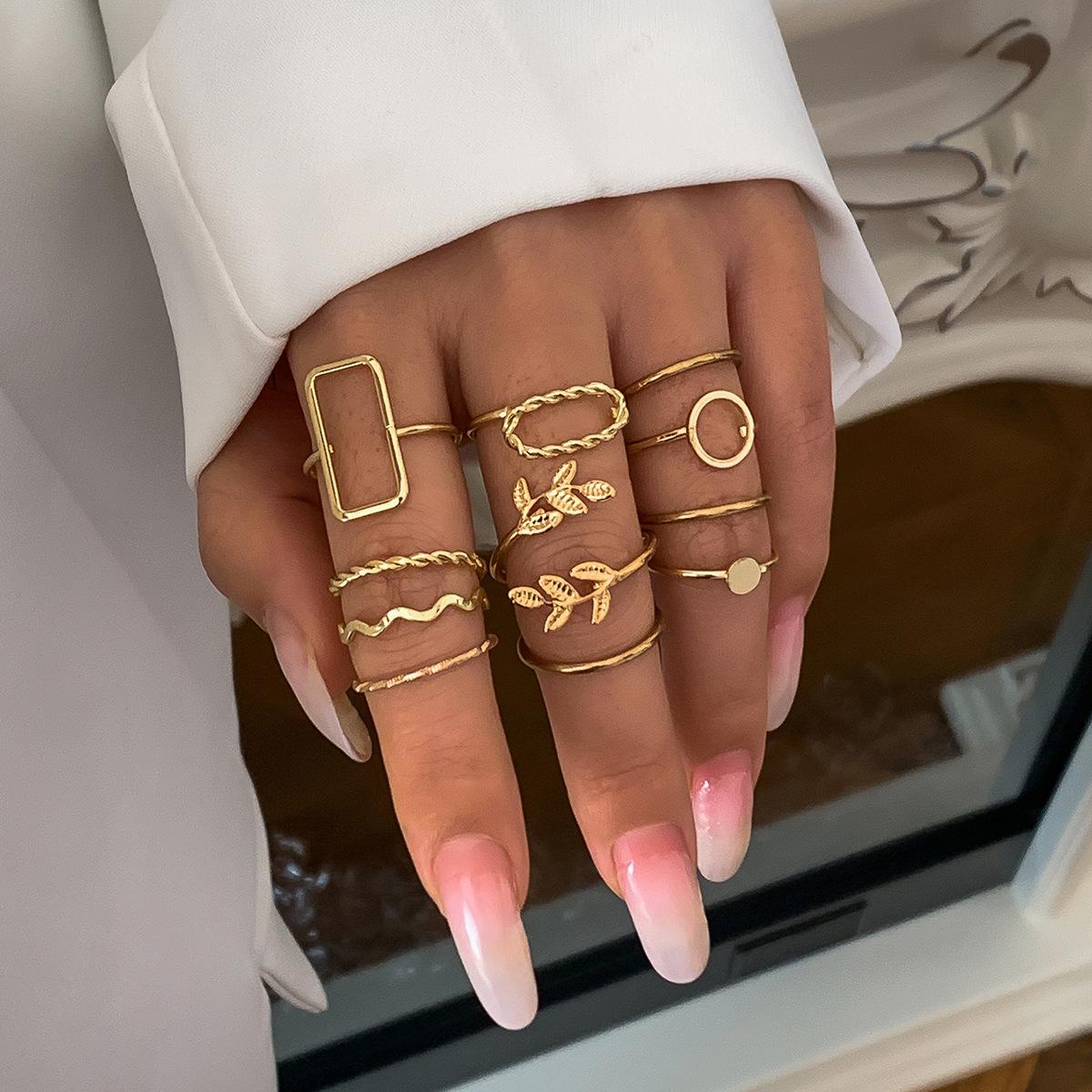 Mix and match flower imitation pearl star and moon set ring, simple slightly inlaid metal hollow jewelry, jewelry
Mix and match flower imitation pearl star and moon set ring, simple slightly inlaid metal hollow jewelry, jewelry