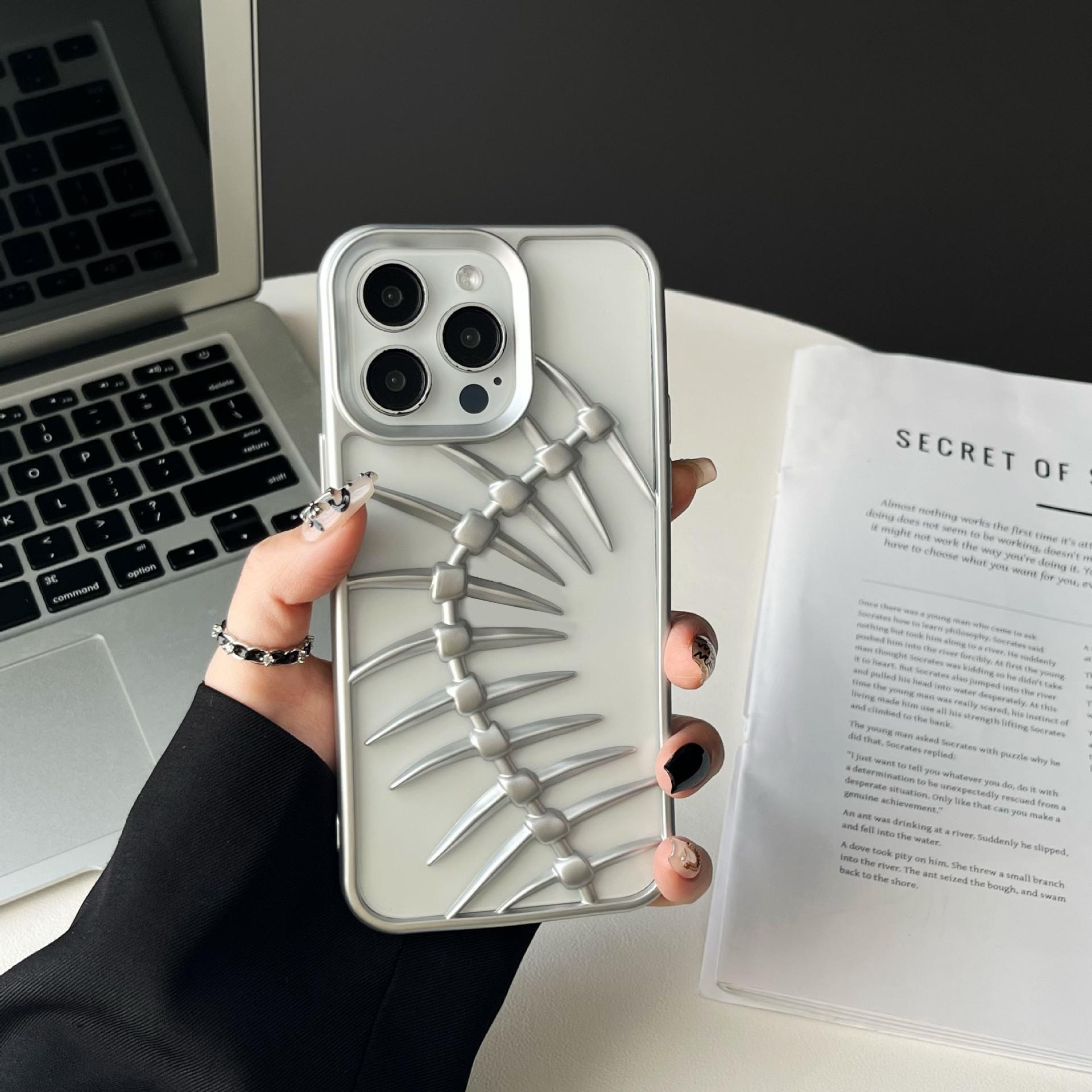 Fits iPhone 15 16ProMax: Creative Frosted Hollow Fishbone Phone Case iPhone 16 Pro Max
Fits iPhone 15 16ProMax: Creative Frosted Hollow Fishbone Phone Case iPhone 16 Pro Max
