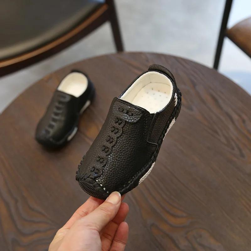 Children England Style Boys Leather Shoes Baby Fashion Sewing Casual Shoes PU Leather Autumn Soft Sole Sneakers Slip On B06061 8.5 чорний
Children England Style Boys Leather Shoes Baby Fashion Sewing Casual Shoes PU Leather Autumn Soft Sole Sneakers Slip On B06061 8.5 чорний