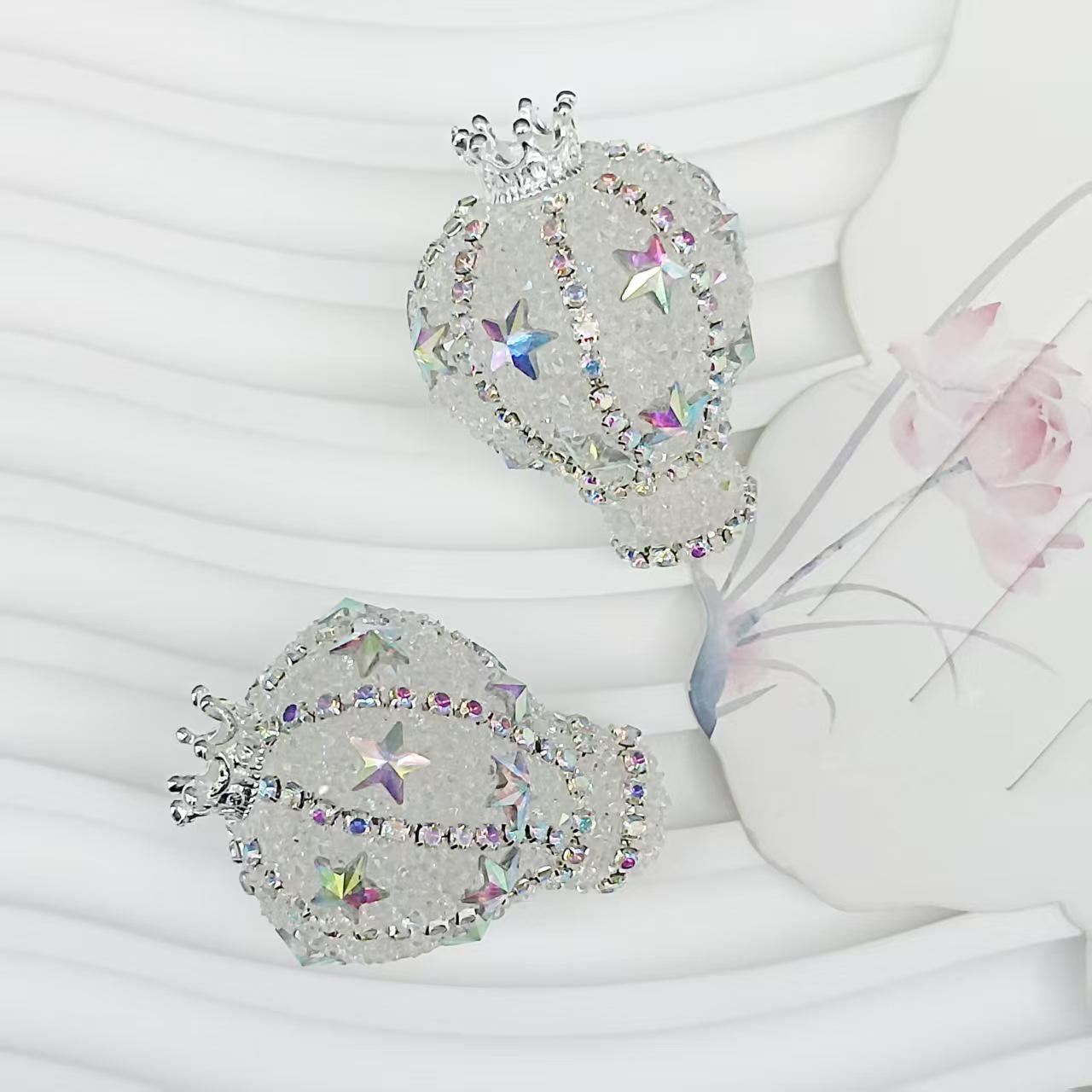 Heavy Duty Rhinestone Crown Balloon Candy Beads DIY Phone, Keychain & Car Pendant Accessory
Heavy Duty Rhinestone Crown Balloon Candy Beads DIY Phone, Keychain & Car Pendant Accessory