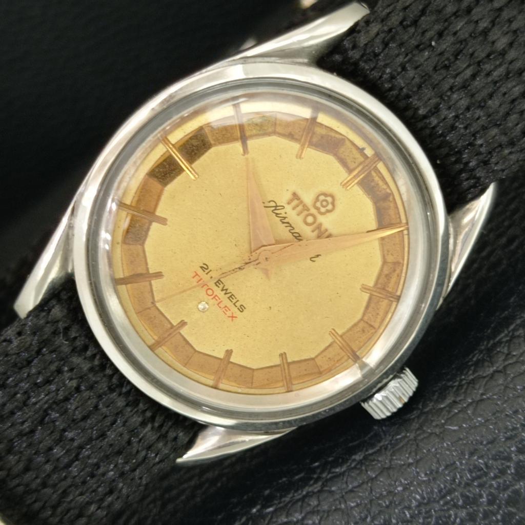 VINTAGE TITONI AIRMASTER TITOFLEX HAND-WINDING SWISS MENS WATCH a705126-1
VINTAGE TITONI AIRMASTER TITOFLEX HAND-WINDING SWISS MENS WATCH a705126-1