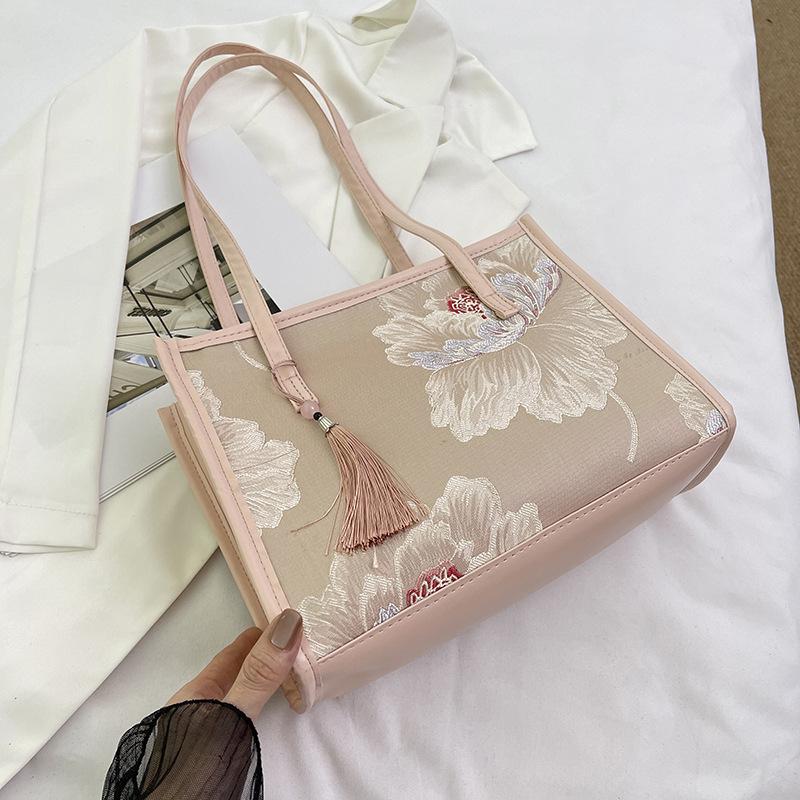 Новая женская сумка-ведро с кисточками в китайском стиле 2025 года, переносная сумка через плечо в китайском стиле с вышивкой розовый
Новая женская сумка-ведро с кисточками в китайском стиле 2025 года, переносная сумка через плечо в китайском стиле с вышивкой розовый