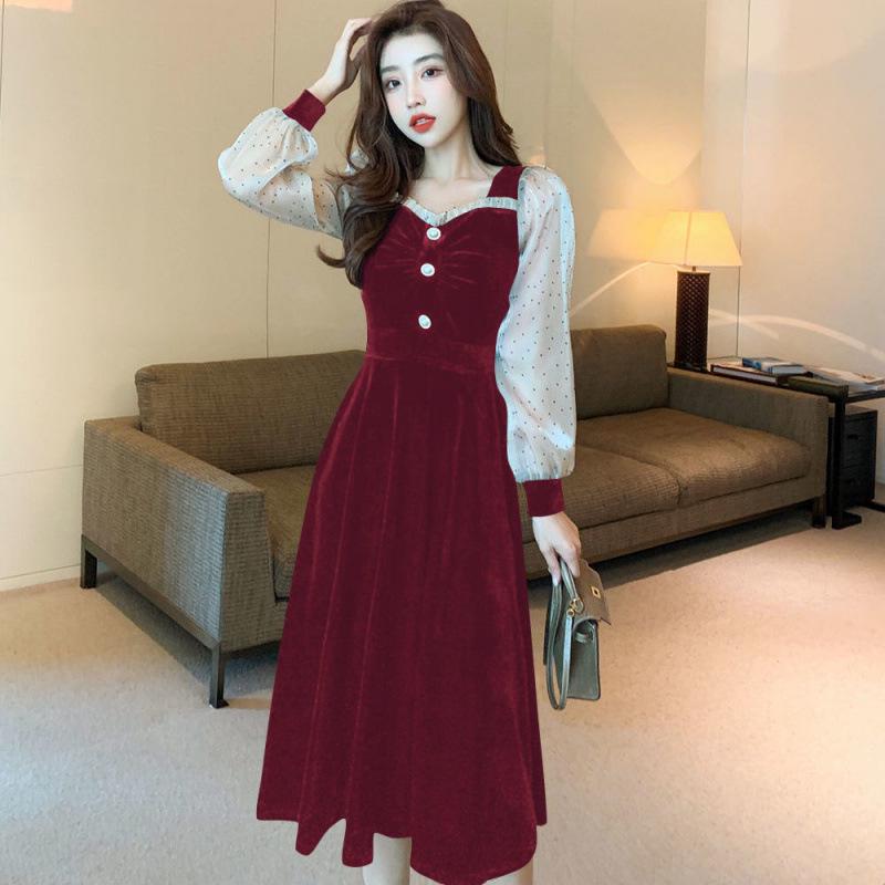 Hepburn Style Black Gold Velvet Long Sleeve Slim Dress - Women s Elegant Autumn/Winter Two-Piece Look Wine Red
Hepburn Style Black Gold Velvet Long Sleeve Slim Dress - Women s Elegant Autumn/Winter Two-Piece Look Wine Red