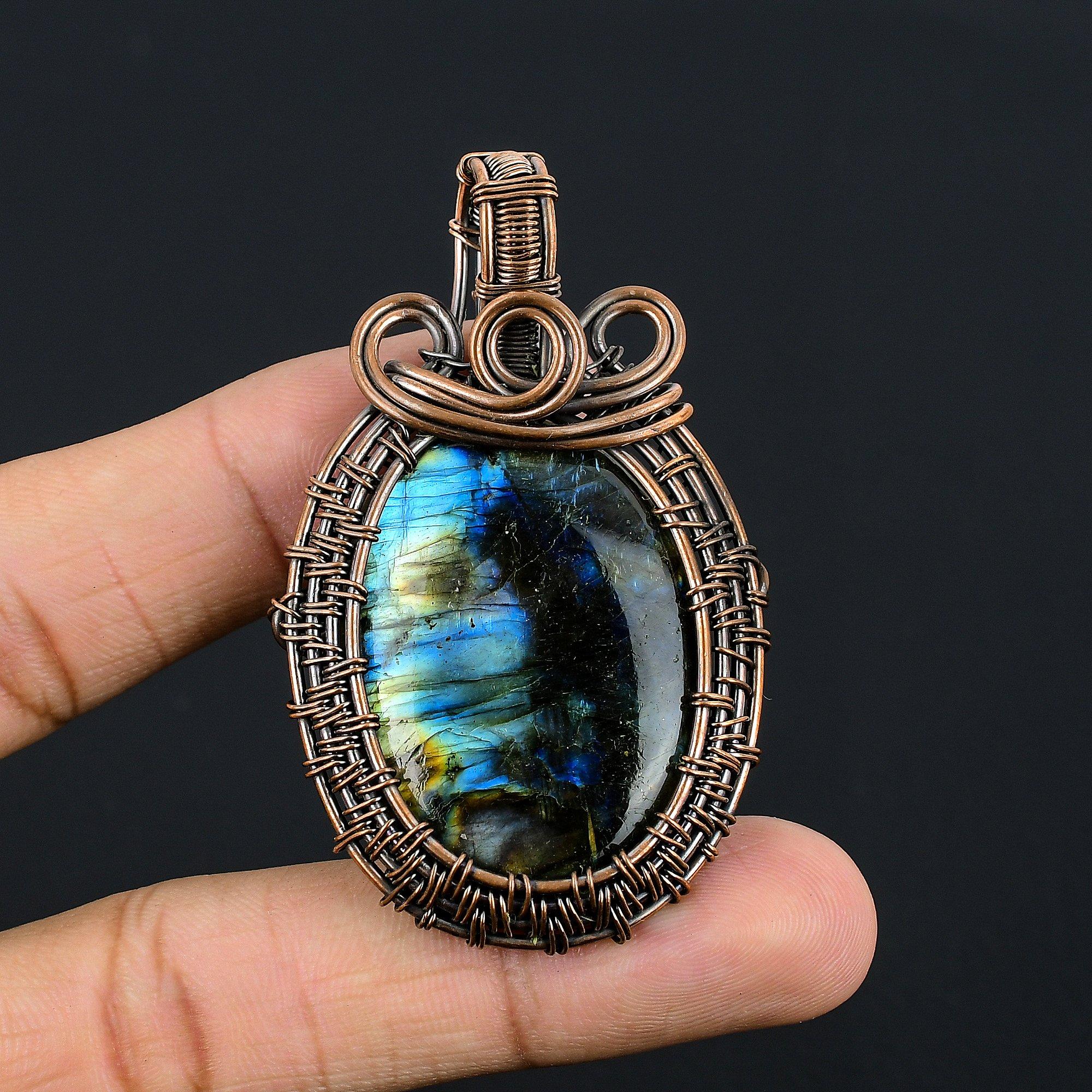 Подвеска из лабрадорита, Подвеска ручной работы, обернутая медной проволокой 999 пробы, Антикварное украшение, Для подарка, Серебряное украшение 2.55 Inches
Подвеска из лабрадорита, Подвеска ручной работы, обернутая медной проволокой 999 пробы, Антикварное украшение, Для подарка, Серебряное украшение 2.55 Inches