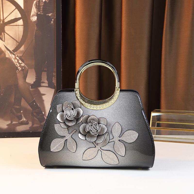 Gradual Change Flower Gold Powder Fashion Versatile Atmospheric Women S Bags Versatile Portable Women S Bags Light Luxury 7649 сірий колір
Gradual Change Flower Gold Powder Fashion Versatile Atmospheric Women S Bags Versatile Portable Women S Bags Light Luxury 7649 сірий колір