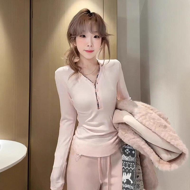 Korean Plaid V-Neck Long Sleeve Women s T-Shirt – Autumn/Winter Slim Fit Base Layer Top Small розовый
Korean Plaid V-Neck Long Sleeve Women s T-Shirt – Autumn/Winter Slim Fit Base Layer Top Small розовый