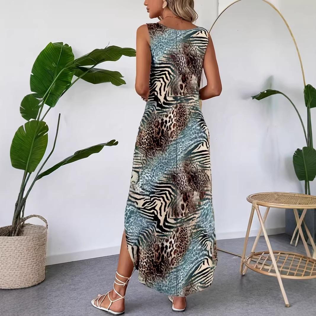 New European and American elegant spring and summer fashion printing sleeveless split-end slim vest dress women s top S павлин голубой
New European and American elegant spring and summer fashion printing sleeveless split-end slim vest dress women s top S павлин голубой