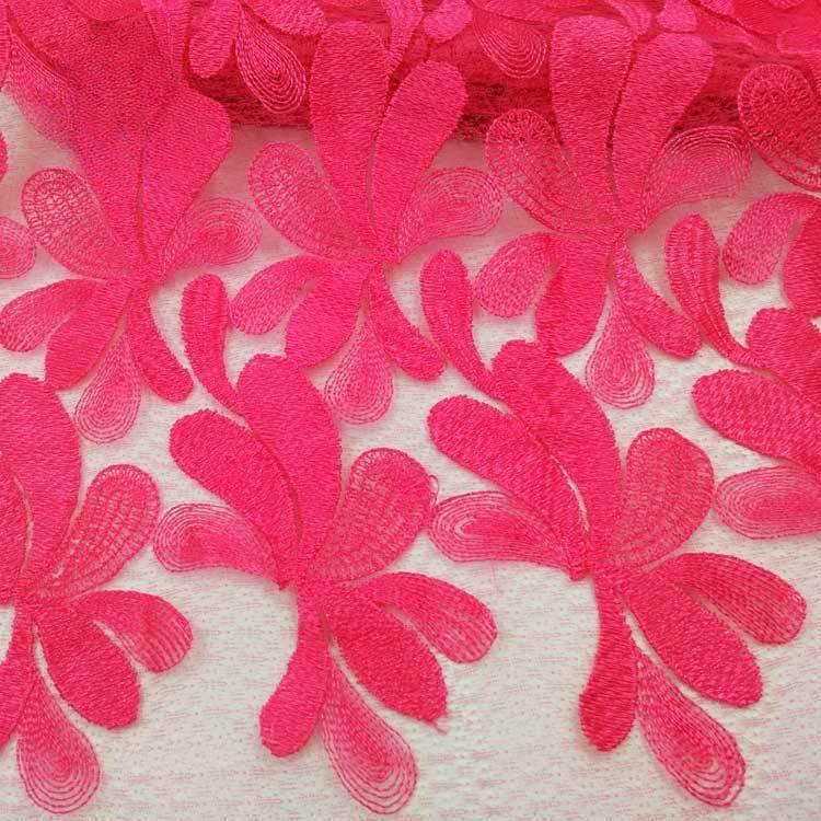 Water-soluble lace full accessories, polyester silk embroidery fabric, diamond mesh bottom embroidery cloth
Water-soluble lace full accessories, polyester silk embroidery fabric, diamond mesh bottom embroidery cloth
