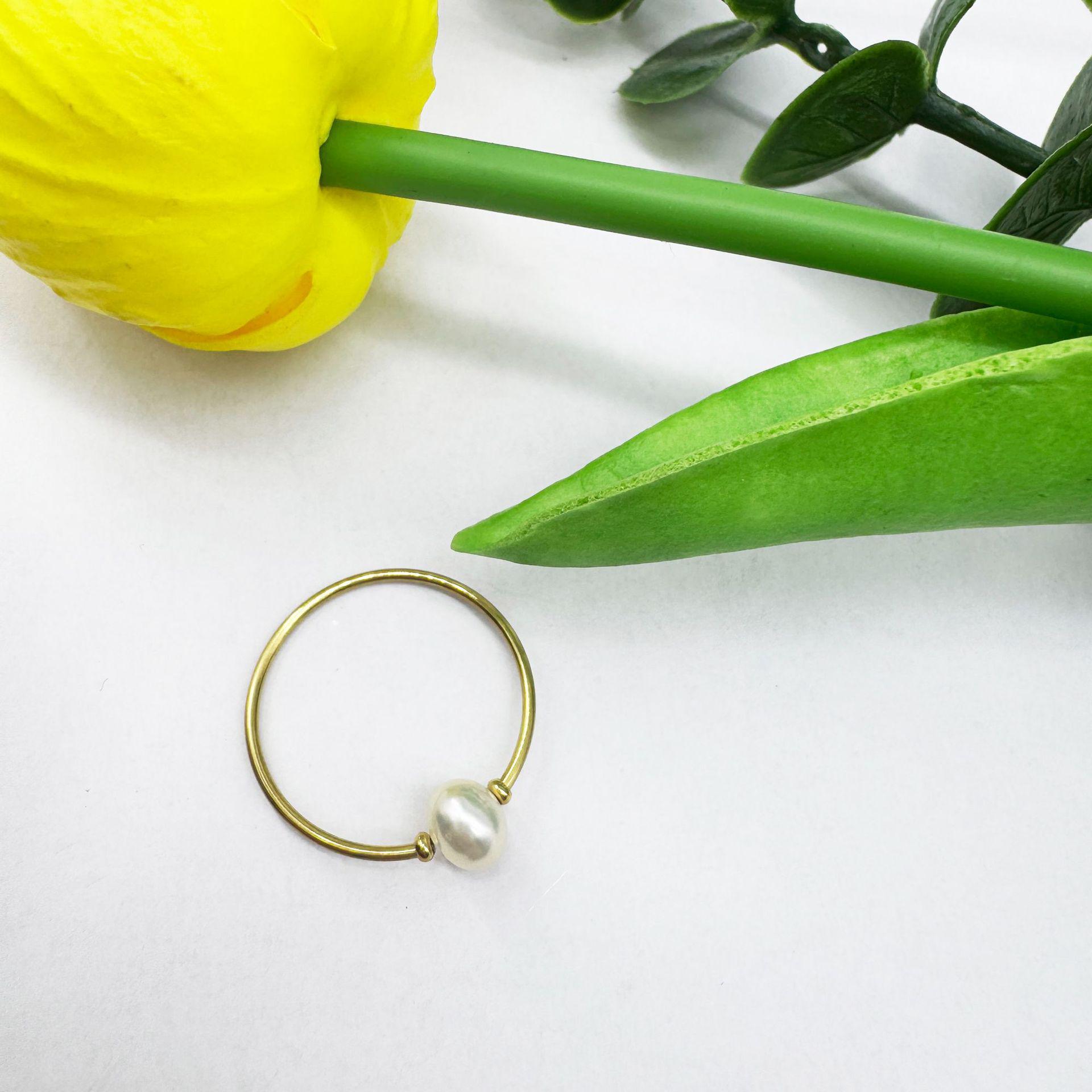 St. Delan Natural Baroque Pearl Ring: 18K Gold Stainless Steel Fashion Ring for Women Circumference 54MM - US7
St. Delan Natural Baroque Pearl Ring: 18K Gold Stainless Steel Fashion Ring for Women Circumference 54MM - US7