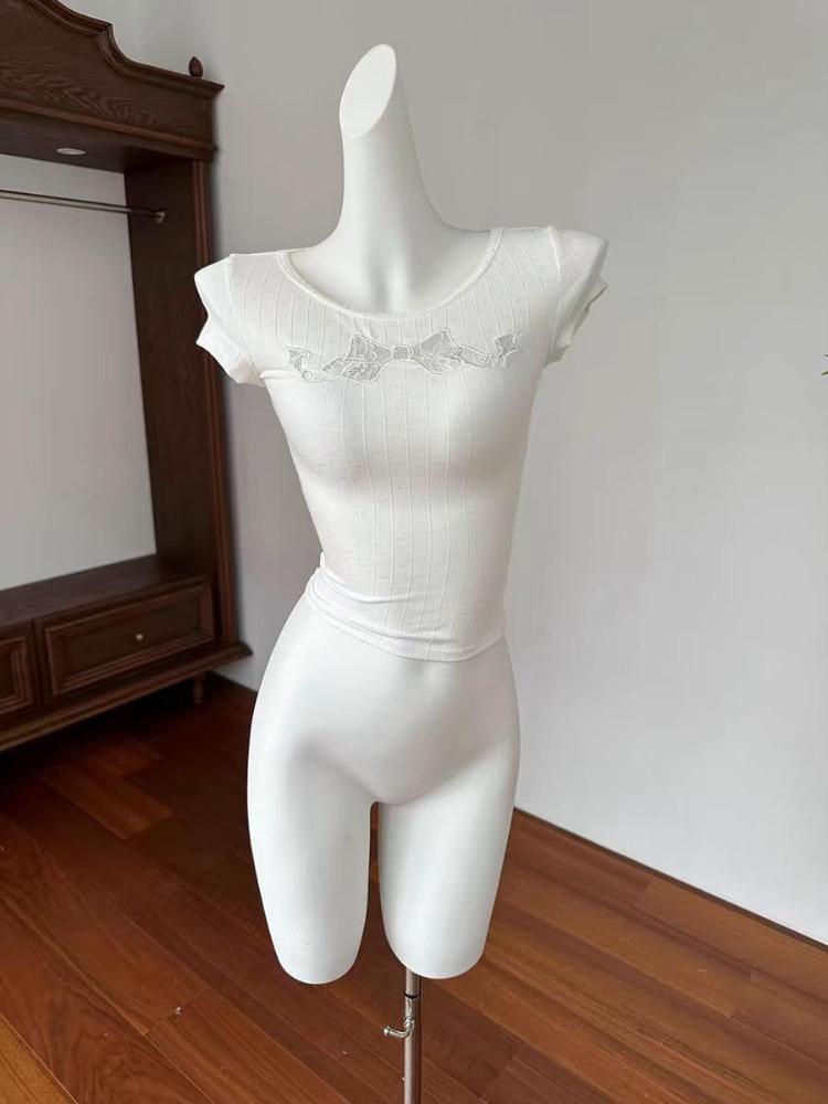 2024 летние повседневные кружевные укороченные футболки для женщин, милые девушки, белые полые футболки с бантом, эстетические корейские модные топы с короткими рукавами, шикарные новые XL белый
2024 летние повседневные кружевные укороченные футболки для женщин, милые девушки, белые полые футболки с бантом, эстетические корейские модные топы с короткими рукавами, шикарные новые XL белый