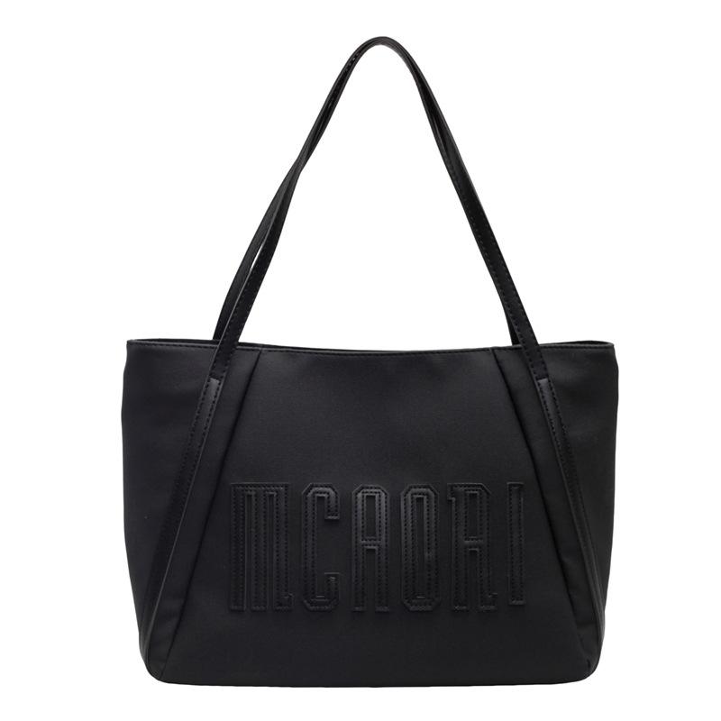 Ретро простая популярная сумка-тоут большой вместимости женская 2025 новая повседневная универсальная通勤 текстурная сумка через плечо чёрный
Ретро простая популярная сумка-тоут большой вместимости женская 2025 новая повседневная универсальная通勤 текстурная сумка через плечо чёрный