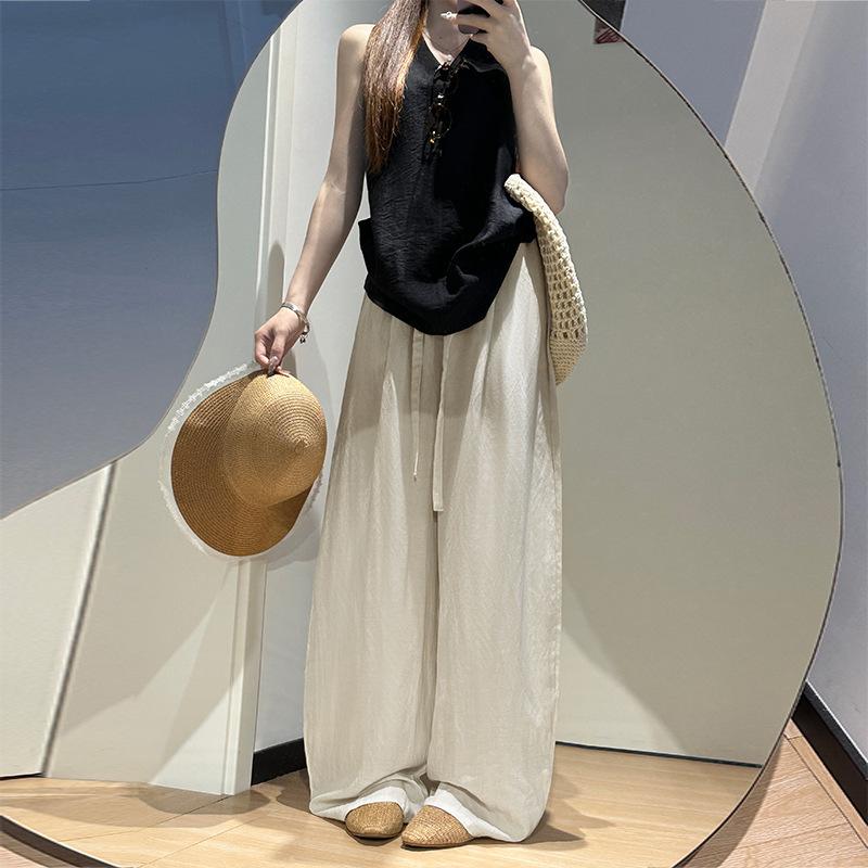 Женские летние тонкие прохладные брюки с широкими штанинами из шелка «трясущийся лед», ленивые, с высокой талией, свободные, повседневные S
Женские летние тонкие прохладные брюки с широкими штанинами из шелка «трясущийся лед», ленивые, с высокой талией, свободные, повседневные S