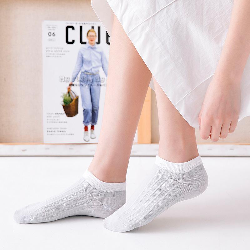 Модные женские носки, однотонные невидимые носки, тонкие носки-лодочки, дышащие короткие носки, сетчатые вертикальные полоски
Модные женские носки, однотонные невидимые носки, тонкие носки-лодочки, дышащие короткие носки, сетчатые вертикальные полоски