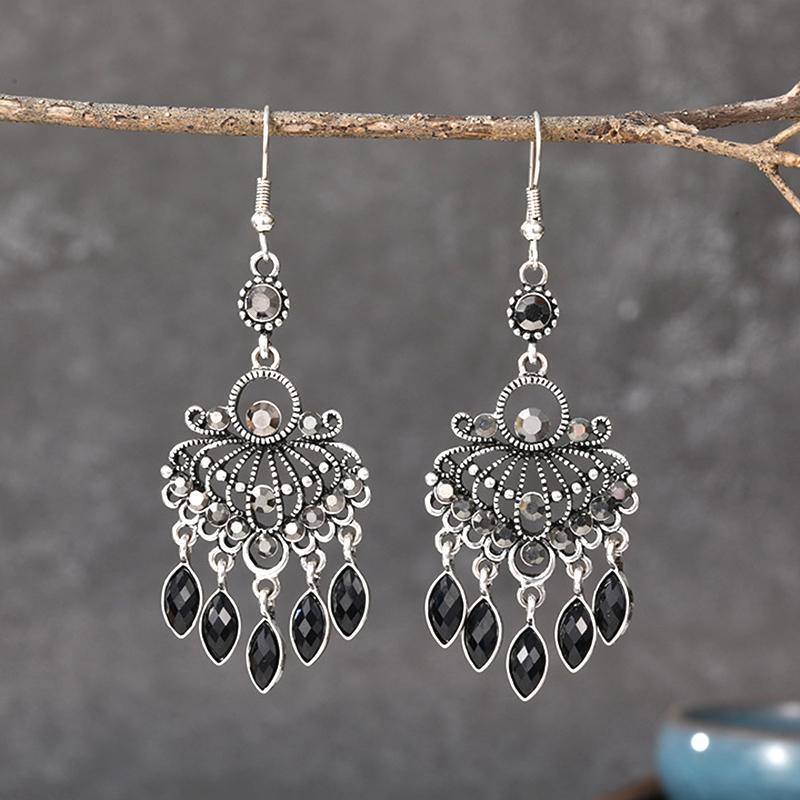 Vintage Ethnic Rhinestone Tassel Water Drop Earrings for Women Boho Hollow Geometric Dangle Earring Pendientes Mujer Brincos чорний
Vintage Ethnic Rhinestone Tassel Water Drop Earrings for Women Boho Hollow Geometric Dangle Earring Pendientes Mujer Brincos чорний