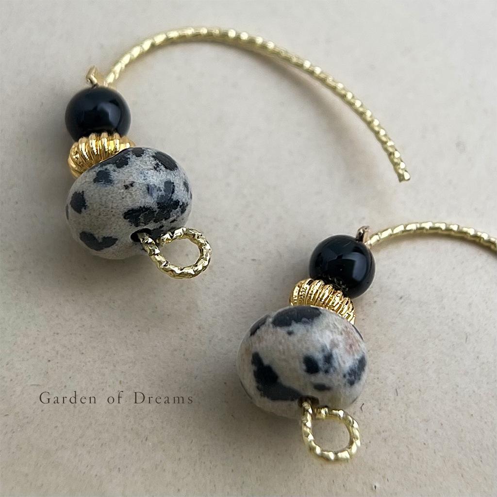 Handcrafted Black Agate Chinese Style Earrings - Artistic Hanfu-Inspired Design
Handcrafted Black Agate Chinese Style Earrings - Artistic Hanfu-Inspired Design