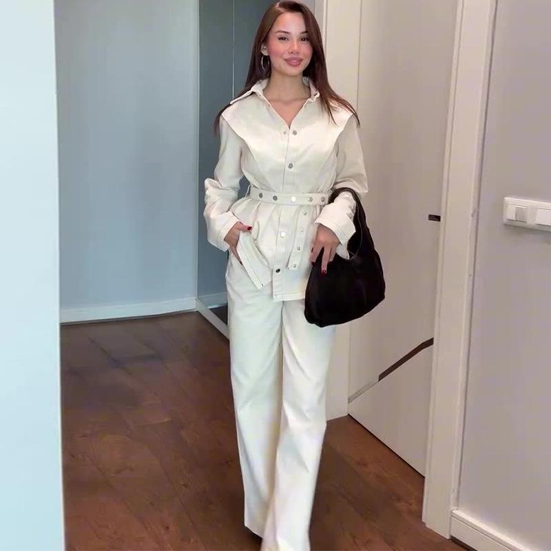 Джинсовий костюм жіночий набір з двох предметів відкладний комір джинси мом висока посадка ремінь топи широкі штани довгі штани висока посадка комплекти, що поєднуються S
Джинсовий костюм жіночий набір з двох предметів відкладний комір джинси мом висока посадка ремінь топи широкі штани довгі штани висока посадка комплекти, що поєднуються S