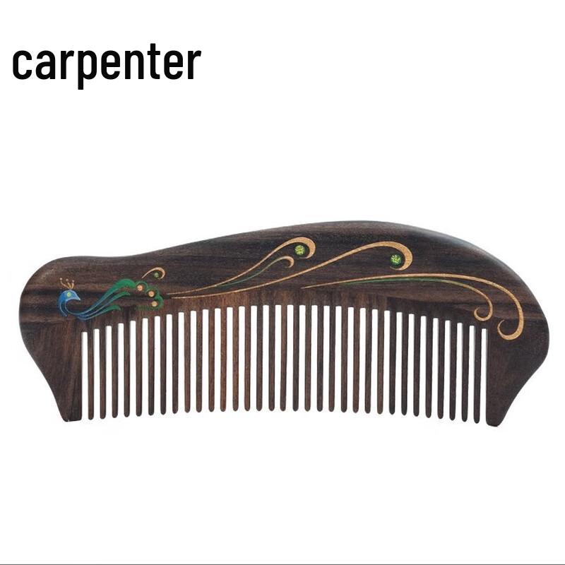 Tan Mujiang Peacock Feather Lacquer Comb
Tan Mujiang Peacock Feather Lacquer Comb