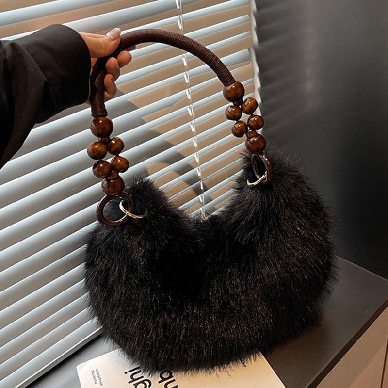New casual plush fashion trendy fluffy personalized creative handbag shoulder underarm women s bag чёрный
New casual plush fashion trendy fluffy personalized creative handbag shoulder underarm women s bag чёрный