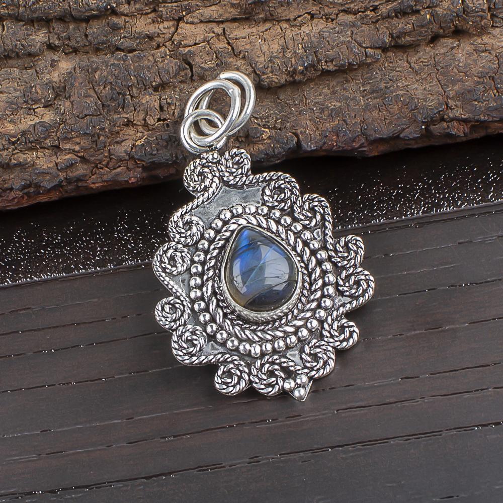 Labradorite Pendant, Handmade Gemstone 925 Sterling Silver Pendant Dainty Jewelry, For Gift Silver Jewelry 1.55 Inches
Labradorite Pendant, Handmade Gemstone 925 Sterling Silver Pendant Dainty Jewelry, For Gift Silver Jewelry 1.55 Inches