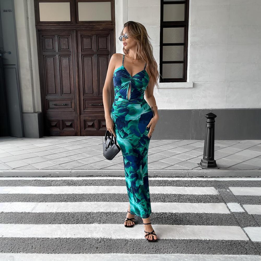 European & American Women s Summer 2025 Bodycon Hollow-Out Print Spaghetti Strap Long Dress Small
European & American Women s Summer 2025 Bodycon Hollow-Out Print Spaghetti Strap Long Dress Small