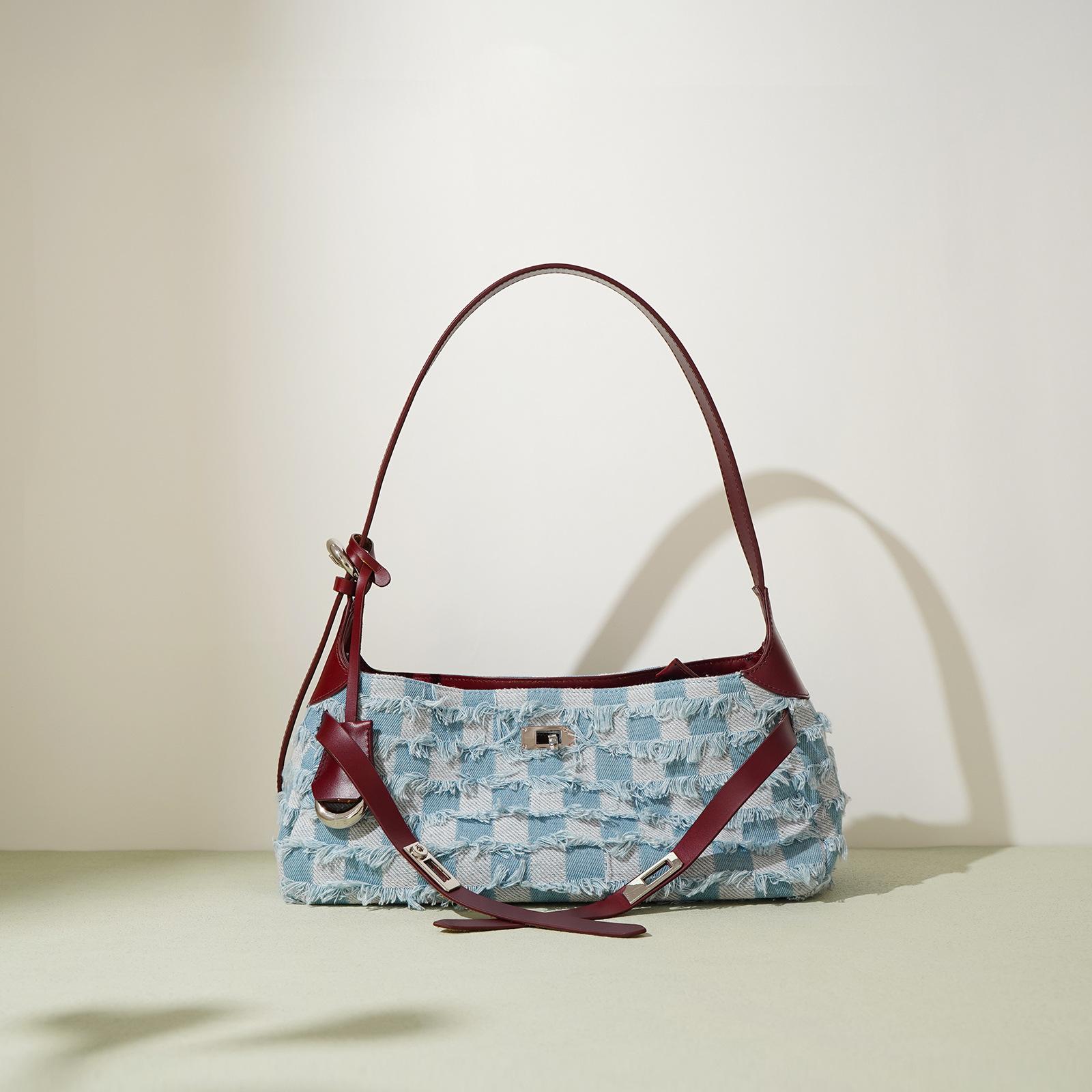 The first layer of cowhide with denim, high-end underarm shoulder bag, women s 2025 new large-capacity commuter tote bag
The first layer of cowhide with denim, high-end underarm shoulder bag, women s 2025 new large-capacity commuter tote bag
