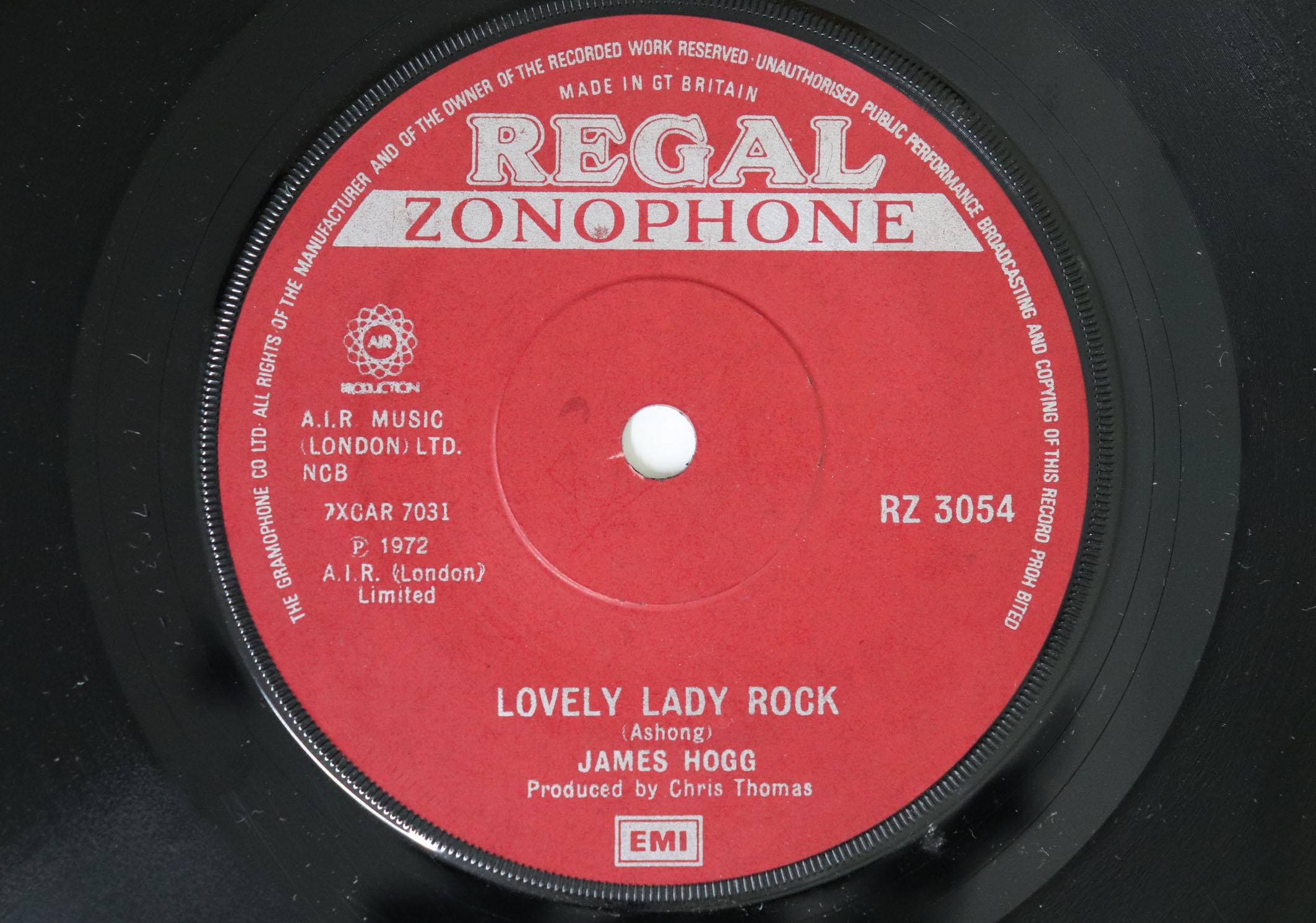 7inch Record JAMES HOGG Lovely Lady Rock Happy Sad RZ3054 REGAL ZONOPHON 1972 UK Rock Used
7inch Record JAMES HOGG Lovely Lady Rock Happy Sad RZ3054 REGAL ZONOPHON 1972 UK Rock Used