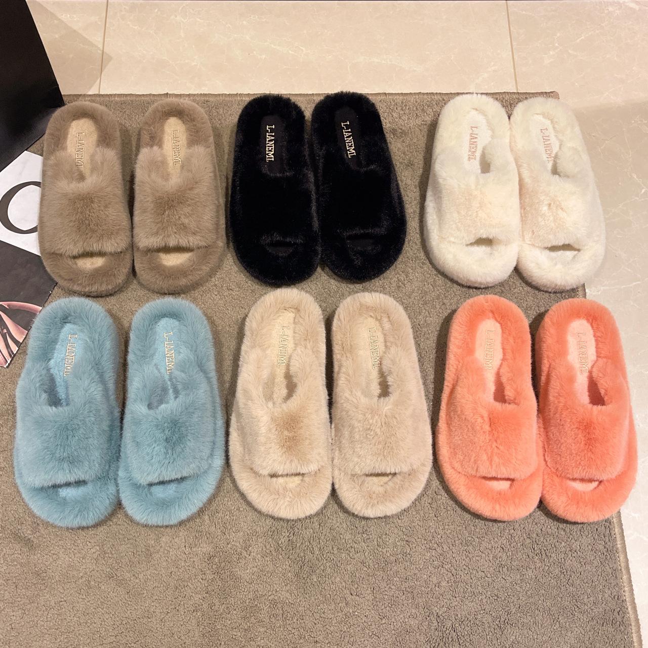 thick-soled fluffy slippers women s autumn and winter new outer wear flat-soled fashion one-word slippers home shoes 35
thick-soled fluffy slippers women s autumn and winter new outer wear flat-soled fashion one-word slippers home shoes 35