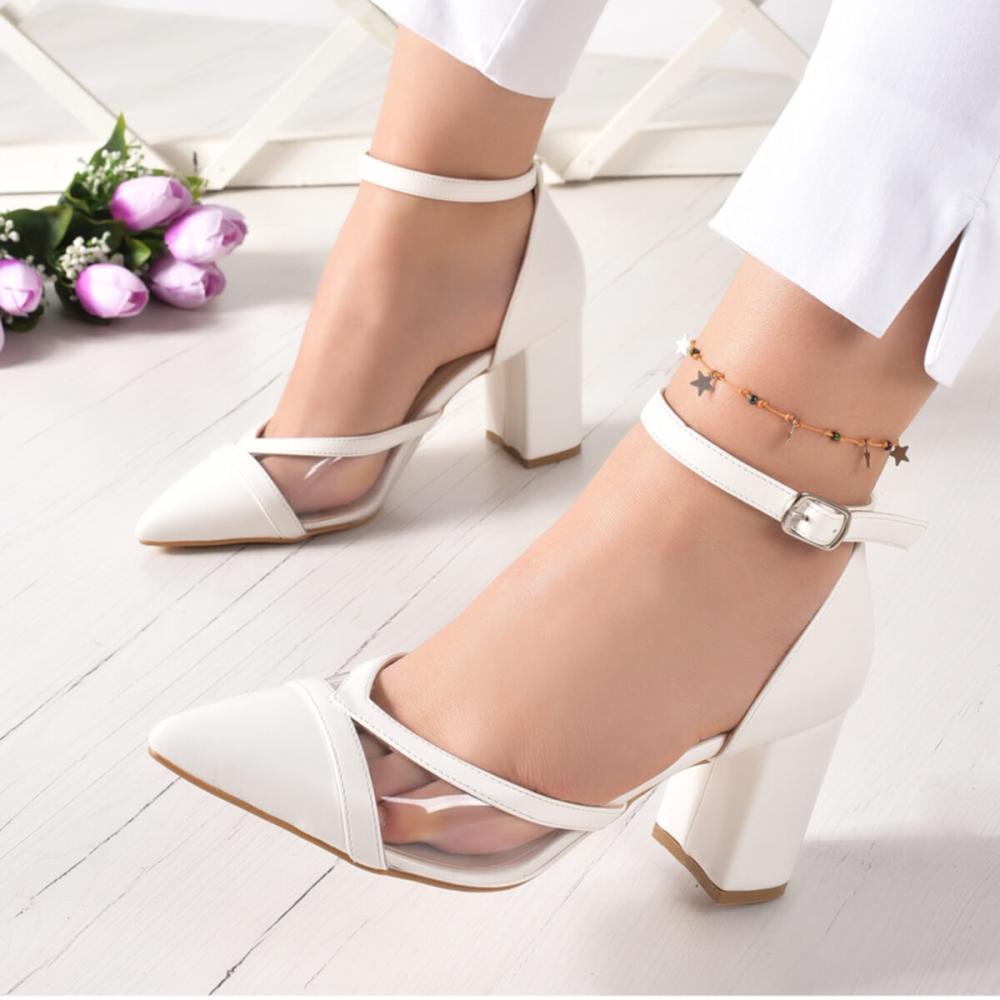 Женская мода Белая прозрачная толстая классическая обувь на каблуке 
Женская мода Белая прозрачная толстая классическая обувь на каблуке