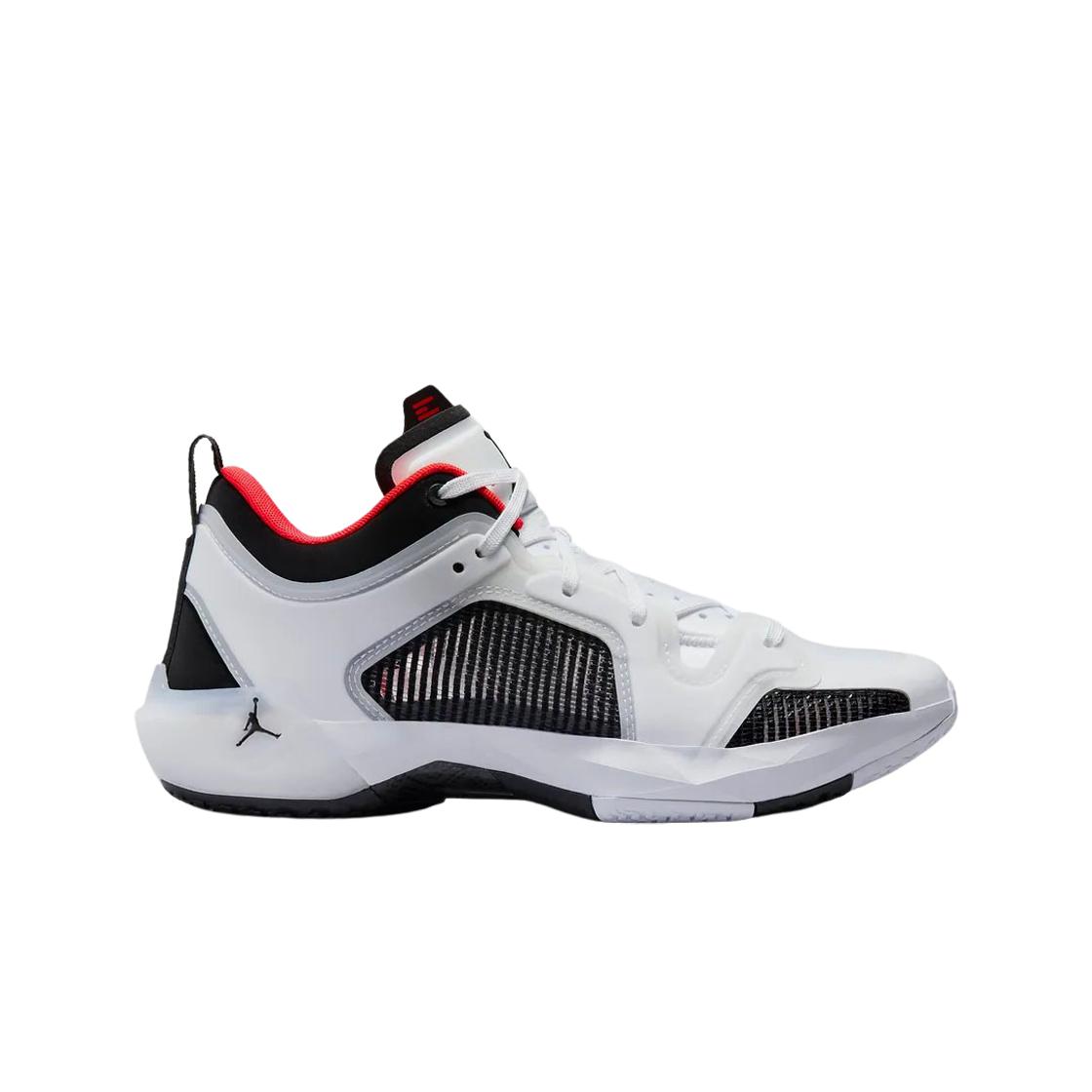 Jordan Xxxvii Low Pf Белый Черный 265
Jordan Xxxvii Low Pf Белый Черный 265