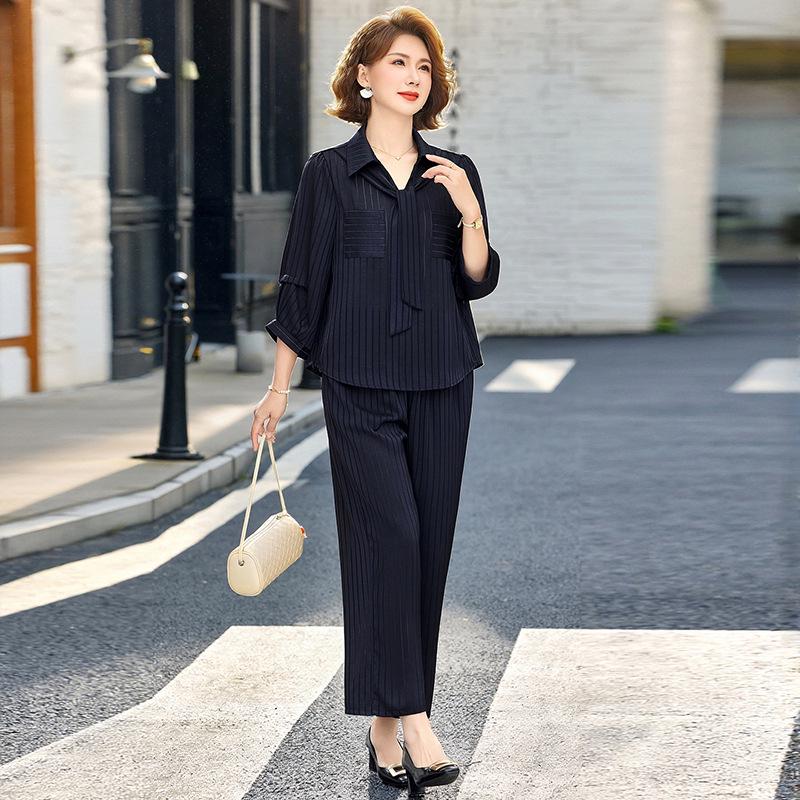 Chic Summer Striped Two-Piece Suit for Middle-Aged & Elderly Women 3XL
Chic Summer Striped Two-Piece Suit for Middle-Aged & Elderly Women 3XL