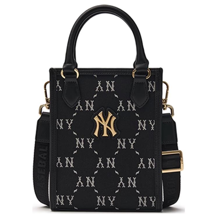 MLB Diamond Old Flower Full Mark Polyester Shoulder Crossbody Tote Bag Unisex Bags Black 7ACRMDB4N-50BKS Black
MLB Diamond Old Flower Full Mark Polyester Shoulder Crossbody Tote Bag Unisex Bags Black 7ACRMDB4N-50BKS Black