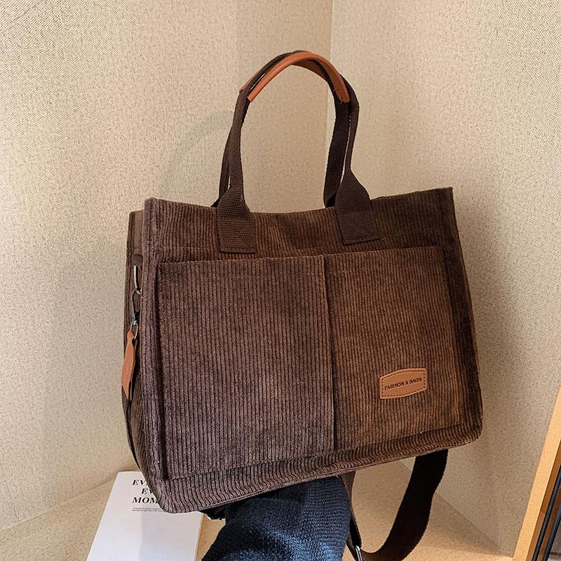 Large capacity women s bag 2025 new fashion commuter shoulder tote bag canvas hand carry messenger bag кавовий
Large capacity women s bag 2025 new fashion commuter shoulder tote bag canvas hand carry messenger bag кавовий