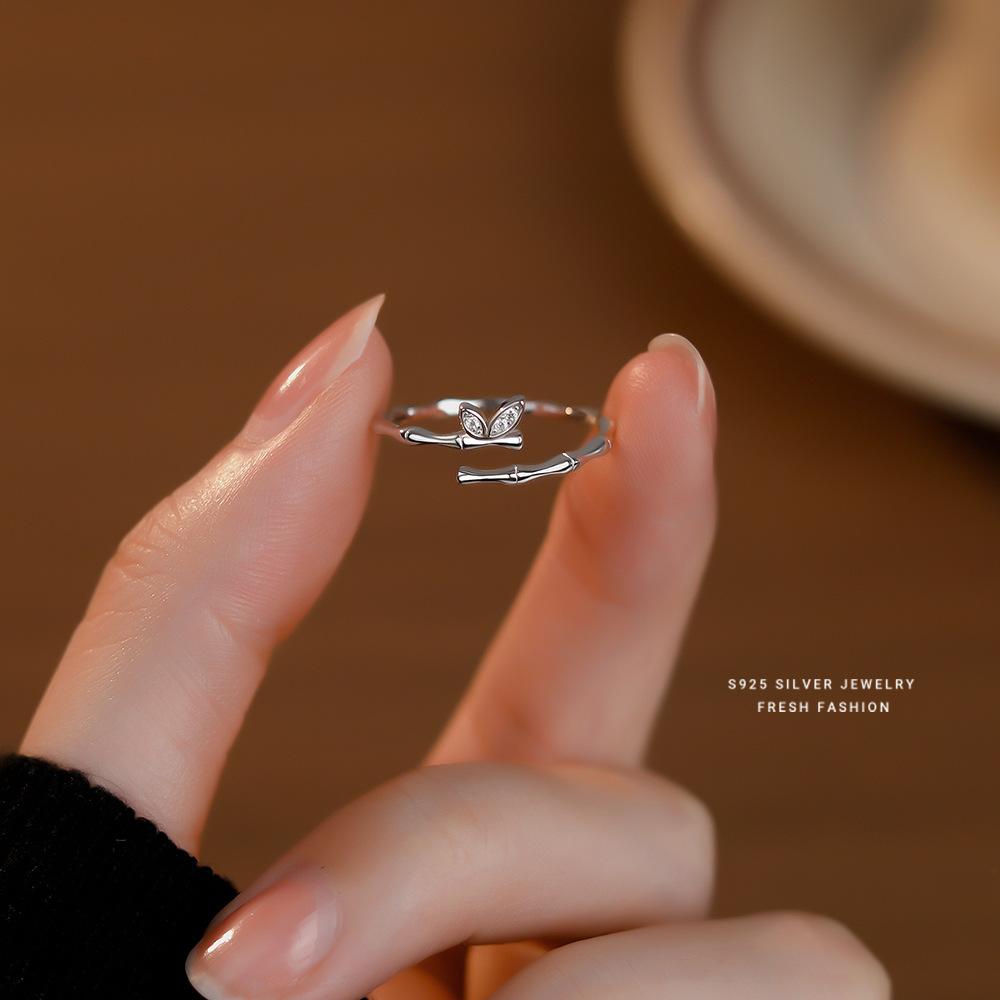 Fashion S925 Sterling Silver Wedding Ring Bamboo Butterfly Wings Ring Women Wedding Engagement Fine Jewelry Gift серебряный
Fashion S925 Sterling Silver Wedding Ring Bamboo Butterfly Wings Ring Women Wedding Engagement Fine Jewelry Gift серебряный