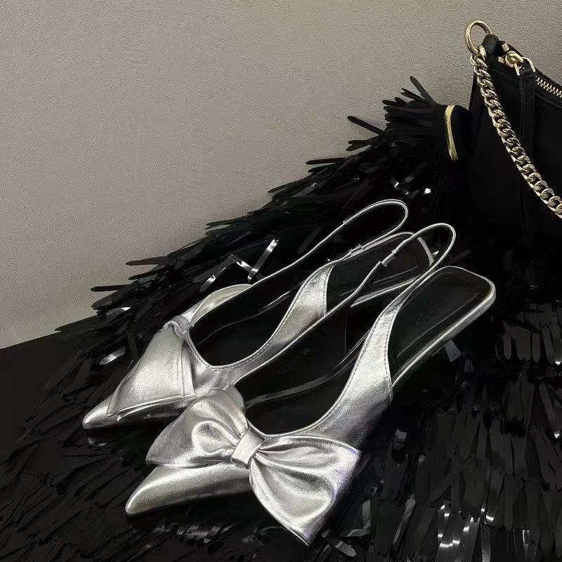 High-end silver bow temperament single shoes women s 2025 new spring and summer bag head high-heeled sandals 35
High-end silver bow temperament single shoes women s 2025 new spring and summer bag head high-heeled sandals 35