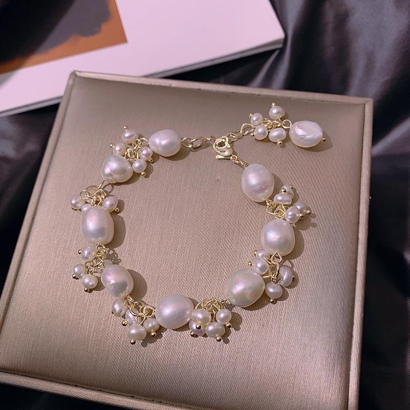 Super Fairy Baroque Irregular Freshwater Pearl Bracelet: Elegant French-Inspired Design for Women
Super Fairy Baroque Irregular Freshwater Pearl Bracelet: Elegant French-Inspired Design for Women