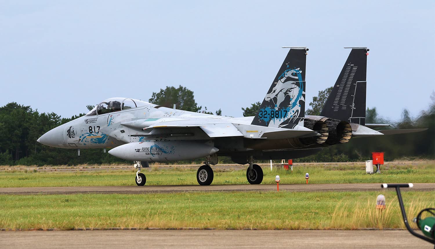PLATZ Japan Air Force Eagle 303rd Squadron 2022 Komatsu Air Base Air Show Памятная окрашенная модель самолета из пластика, литая цветная 1/72 Самооборона
PLATZ Japan Air Force Eagle 303rd Squadron 2022 Komatsu Air Base Air Show Памятная окрашенная модель самолета из пластика, литая цветная 1/72 Самооборона