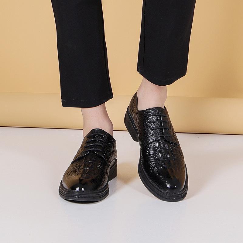 Leather Shoes Men s Business Dress Casual Shoes Hairstylist Shoes Leather Crocodile Pattern British Trend Groom Wedding Shoes 38
Leather Shoes Men s Business Dress Casual Shoes Hairstylist Shoes Leather Crocodile Pattern British Trend Groom Wedding Shoes 38