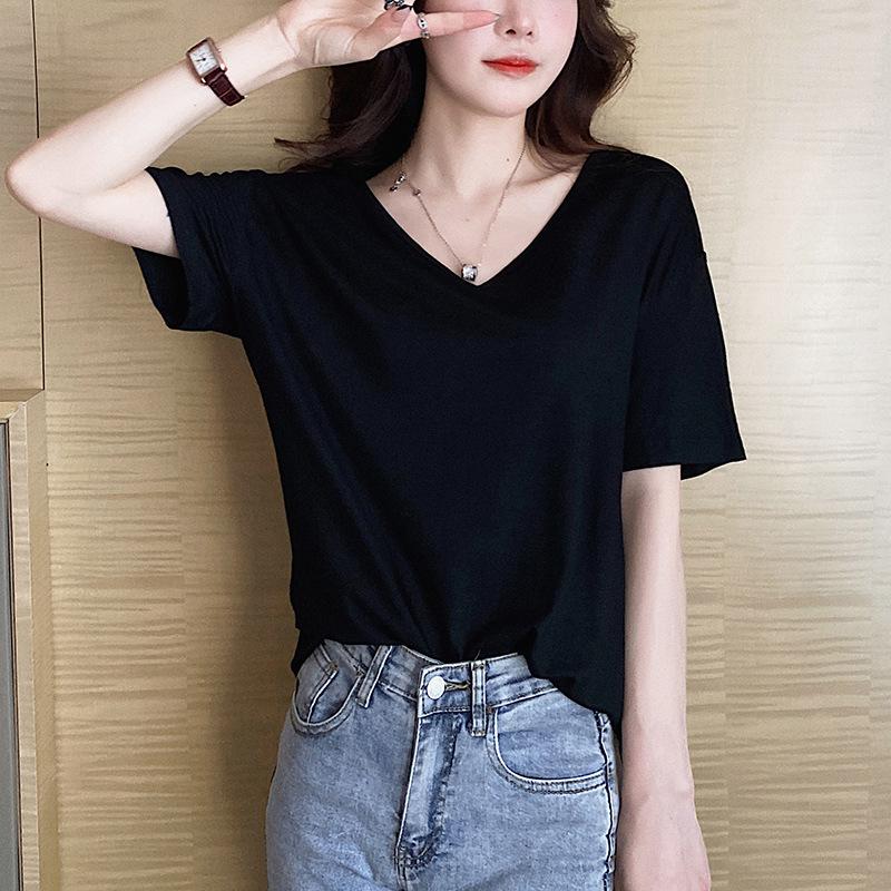 Women s Black V-Neck Ice Silk Modal Loose T-Shirt - Short Sleeve, Thin Top for Spring/Summer 2025. L
Women s Black V-Neck Ice Silk Modal Loose T-Shirt - Short Sleeve, Thin Top for Spring/Summer 2025. L