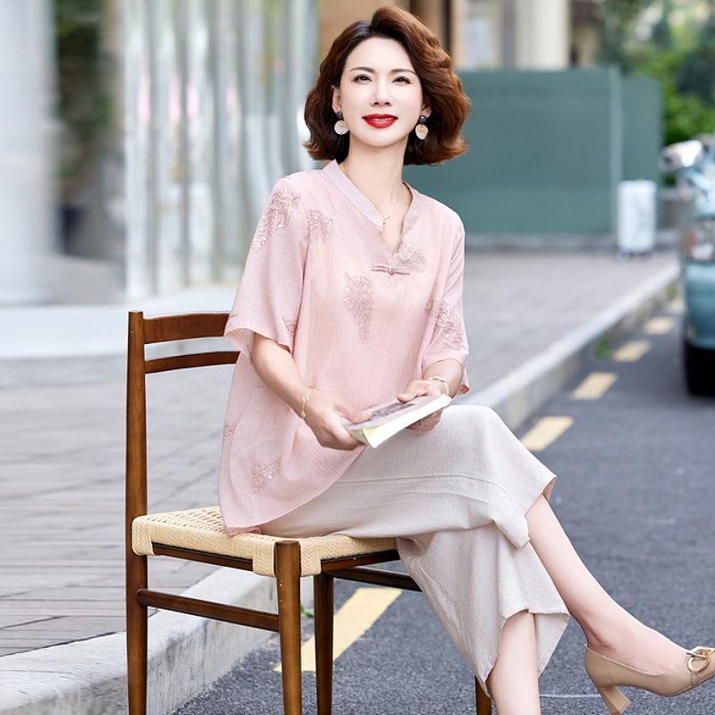Mother s 2025 Summer Set: Stylish National Style Loose T-shirt & Small Shirt Two-Piece for Middle-Aged and Elderly Women. 3XL
Mother s 2025 Summer Set: Stylish National Style Loose T-shirt & Small Shirt Two-Piece for Middle-Aged and Elderly Women. 3XL