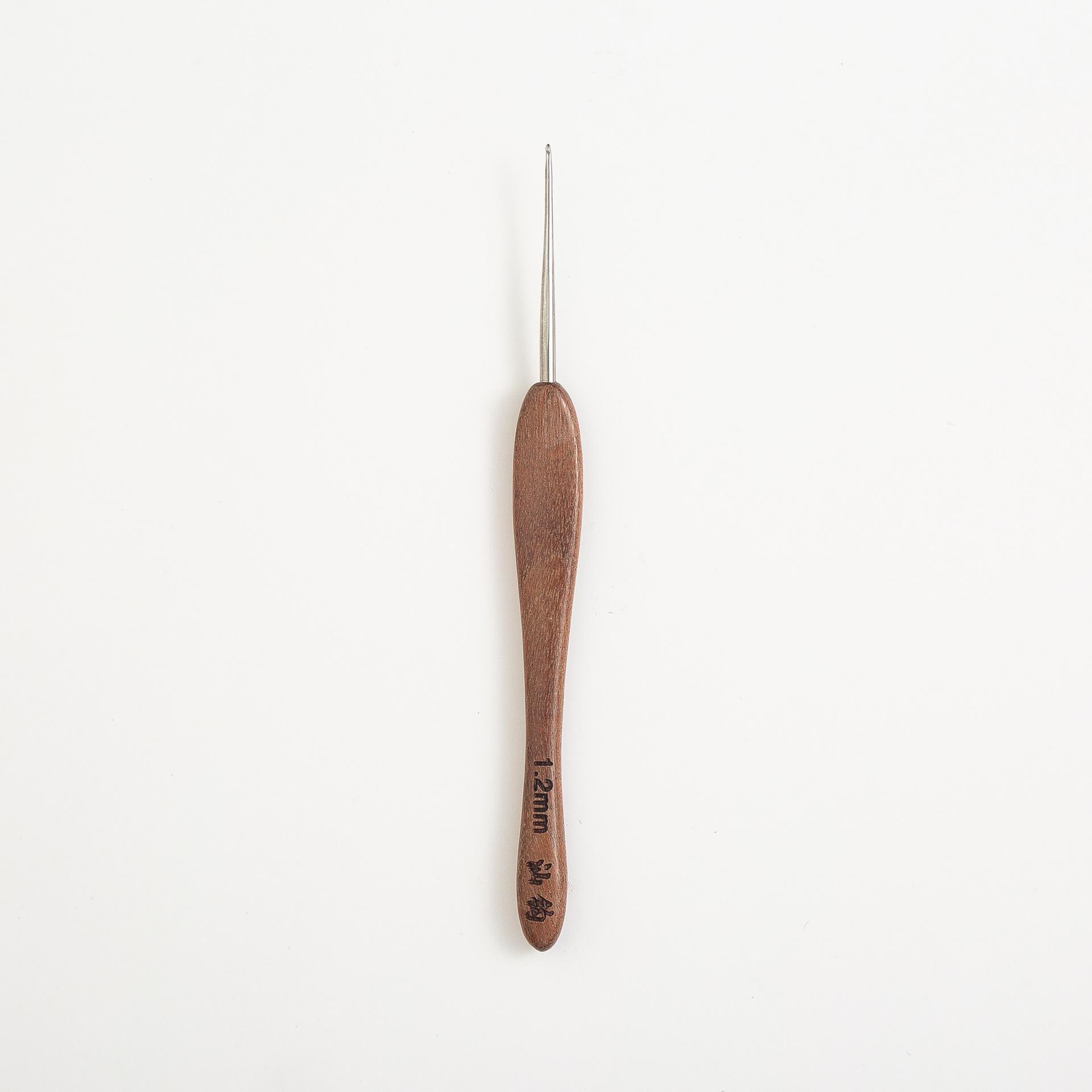 Blood Sandalwood Handle Stainless Steel Crochet Hook for Yarn and Doll Knitting
Blood Sandalwood Handle Stainless Steel Crochet Hook for Yarn and Doll Knitting
