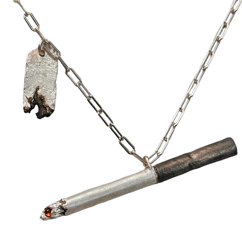 Cyberpunk Mechanical Hand Ornament Mechanica Skeleton L Bionic Hand Joint Movable Model Necklace Pendant Gift
Cyberpunk Mechanical Hand Ornament Mechanica Skeleton L Bionic Hand Joint Movable Model Necklace Pendant Gift