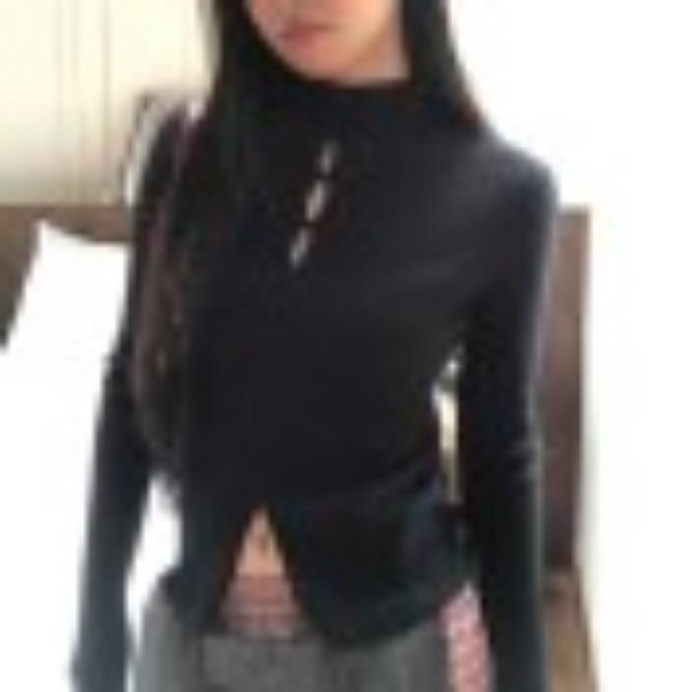 A High-neck Sweater for Women In Autumn, Paired with A Long-sleeved Top for A Laid-back and High-end Look, and A Retro Knitted Sweater with A Pullover one size чёрный
A High-neck Sweater for Women In Autumn, Paired with A Long-sleeved Top for A Laid-back and High-end Look, and A Retro Knitted Sweater with A Pullover one size чёрный