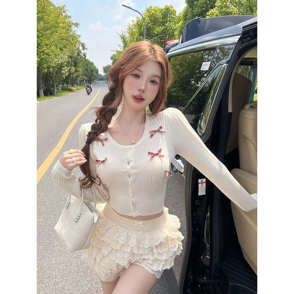 Women s Casual College-Style Bow Knit Cardigan - Small, Round Neck, Autumn/Winter One Size
Women s Casual College-Style Bow Knit Cardigan - Small, Round Neck, Autumn/Winter One Size
