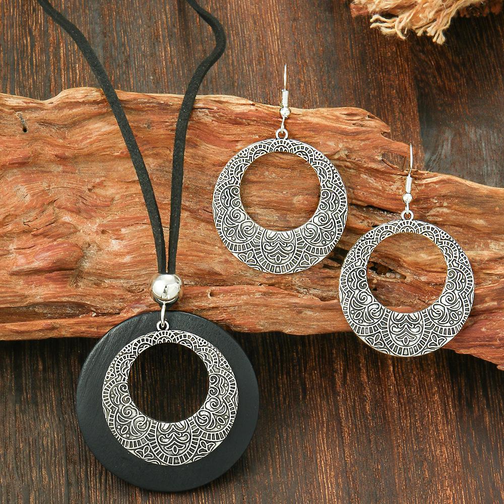 Ethnic Silver Color Round Earrings Necklace Set for Women Vintage Black Wood Sweater Chain Bohemian Female Jewelry
Ethnic Silver Color Round Earrings Necklace Set for Women Vintage Black Wood Sweater Chain Bohemian Female Jewelry