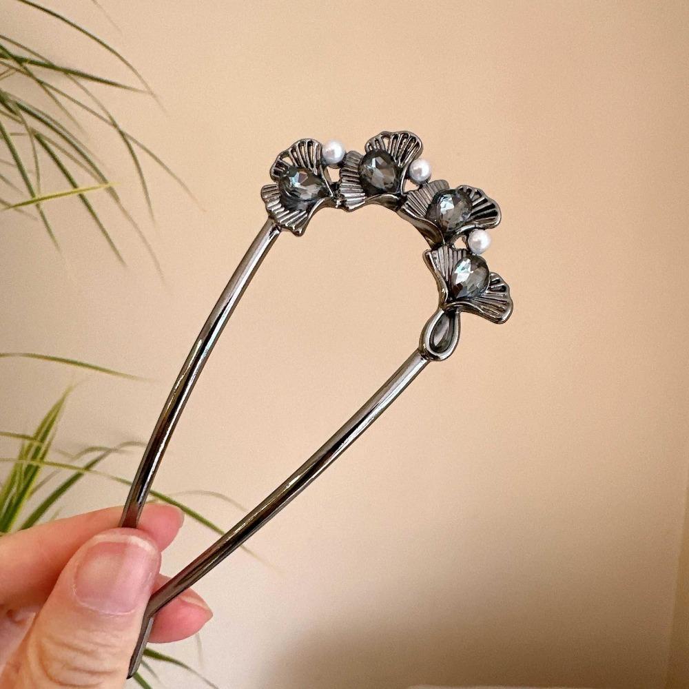 Luxury Fashionable Ginkgo Leaves Hair Pin Vintage Chinese Bun Hair Clip for Women Hanfu Qipao Hair Accessory U-shaped Hairpin
Luxury Fashionable Ginkgo Leaves Hair Pin Vintage Chinese Bun Hair Clip for Women Hanfu Qipao Hair Accessory U-shaped Hairpin