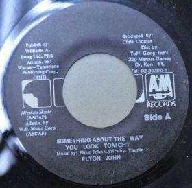 7inch Record ELTON JOHN Something About The Way You Look To 21479 Jamaica Rock Used
7inch Record ELTON JOHN Something About The Way You Look To 21479 Jamaica Rock Used