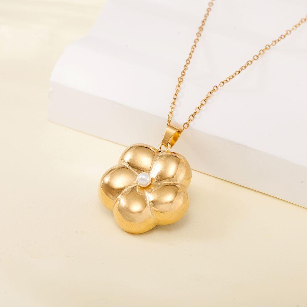TOHM fashion jewelry stainless steel necklace with pearl,elegantl flower clavicle chain for women non-fading plated with gold 45cm
TOHM fashion jewelry stainless steel necklace with pearl,elegantl flower clavicle chain for women non-fading plated with gold 45cm