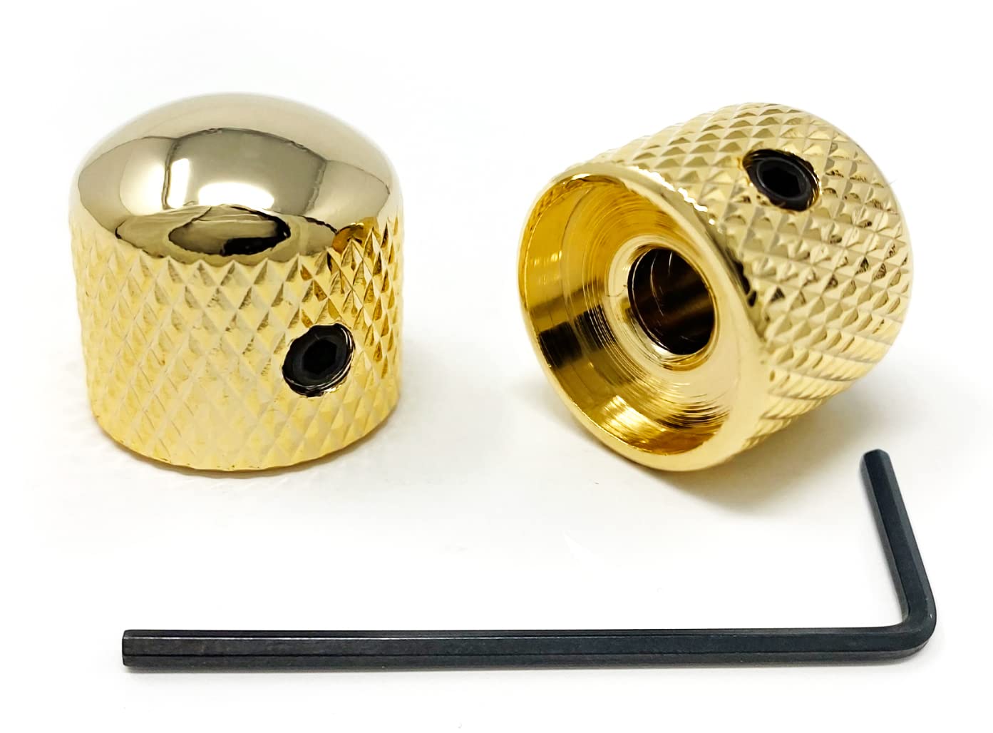 Vintage Forge Gold Metal Round Dome Knobs for Electric Guitar and Bass of 6mm Shaft with Set Screw (Set 2) RK60M-GLD золотой
Vintage Forge Gold Metal Round Dome Knobs for Electric Guitar and Bass of 6mm Shaft with Set Screw (Set 2) RK60M-GLD золотой